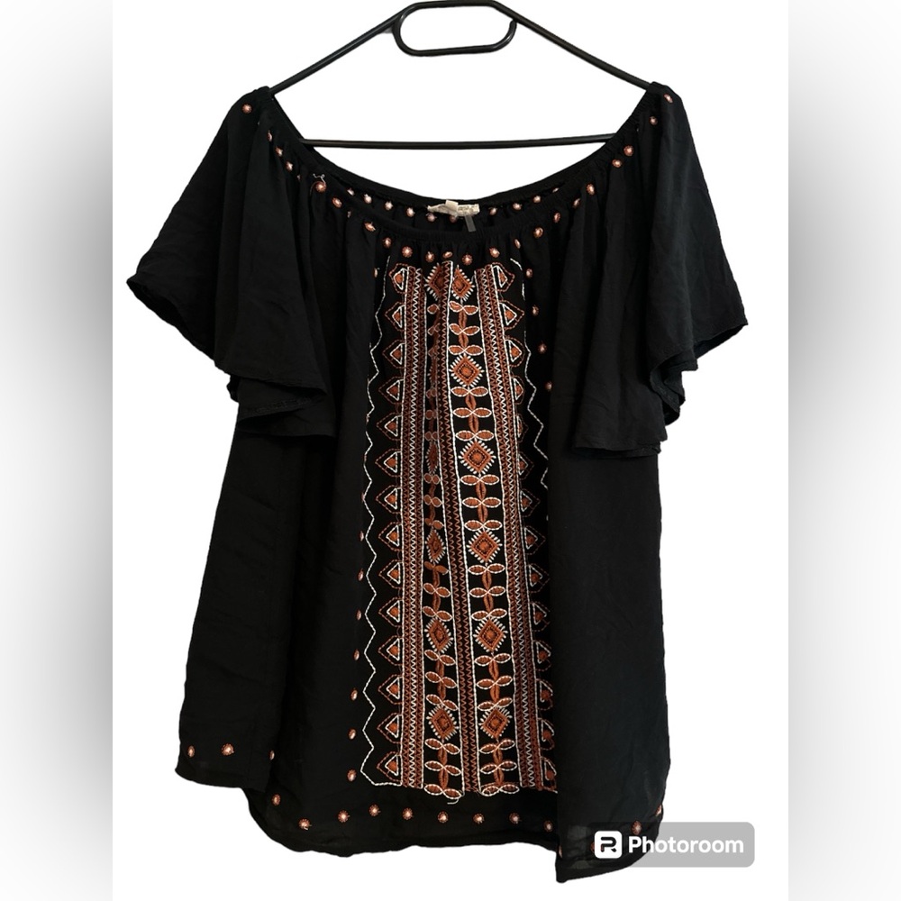 Clothing Obsessed Company Embroidered Boho top size 3X Black